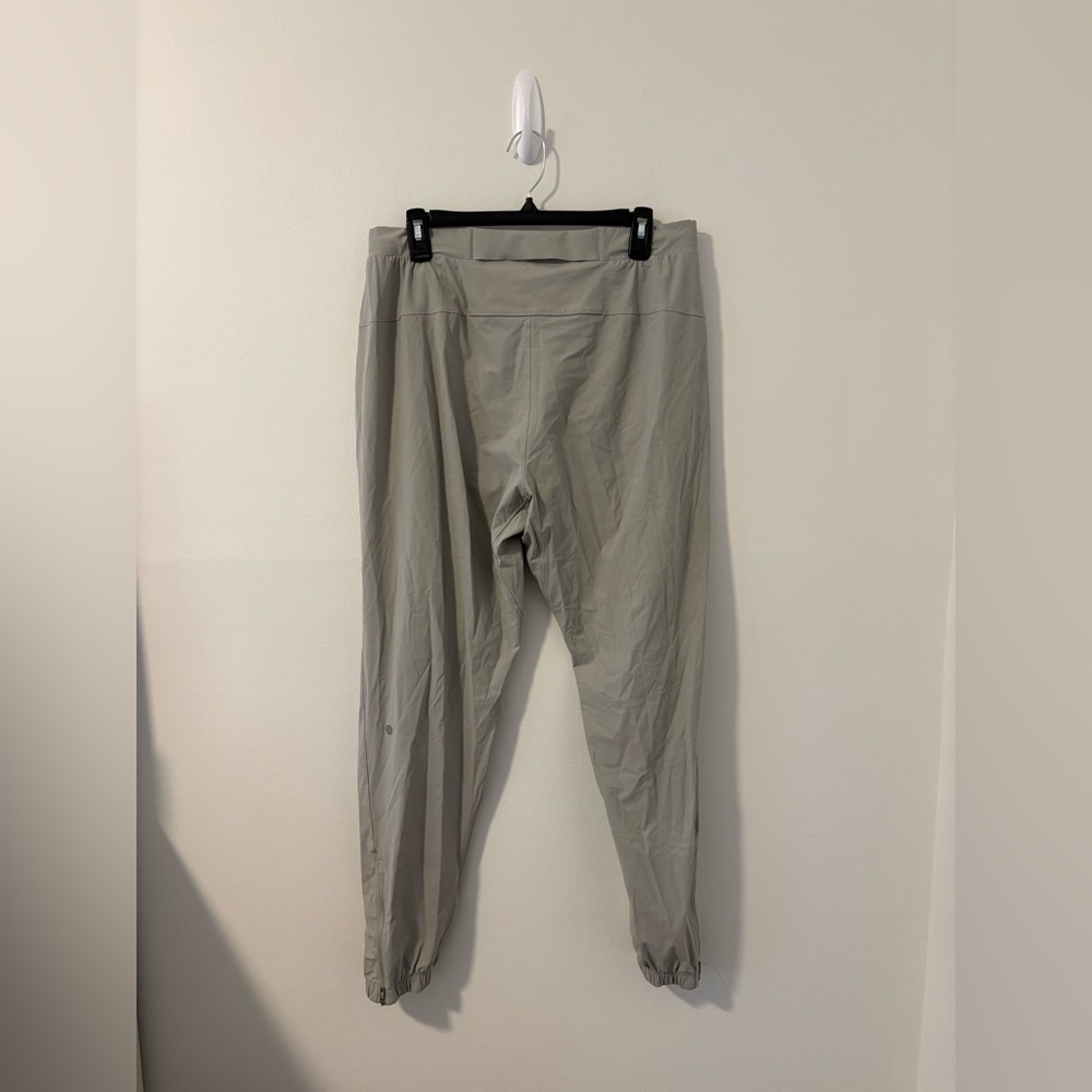 Men’s Lululemon Pace Breaker Joggers Large - Picture 3 of 5